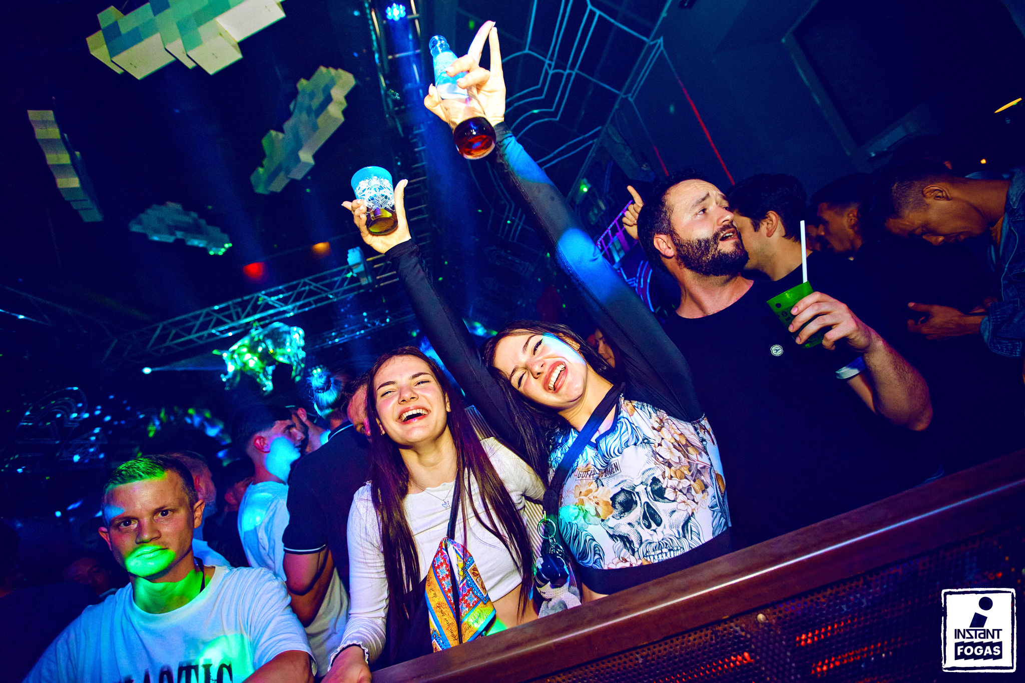 Party Photos 17 06 2023 INSTANT Instant fogas